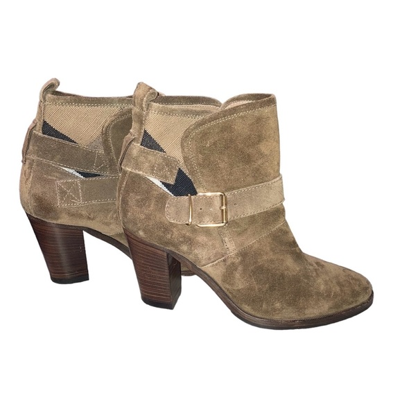 BURBERRY Size 38 1/2;  US 7.5 Brown Suede Chunky heel Boots - Picture 2 of 5